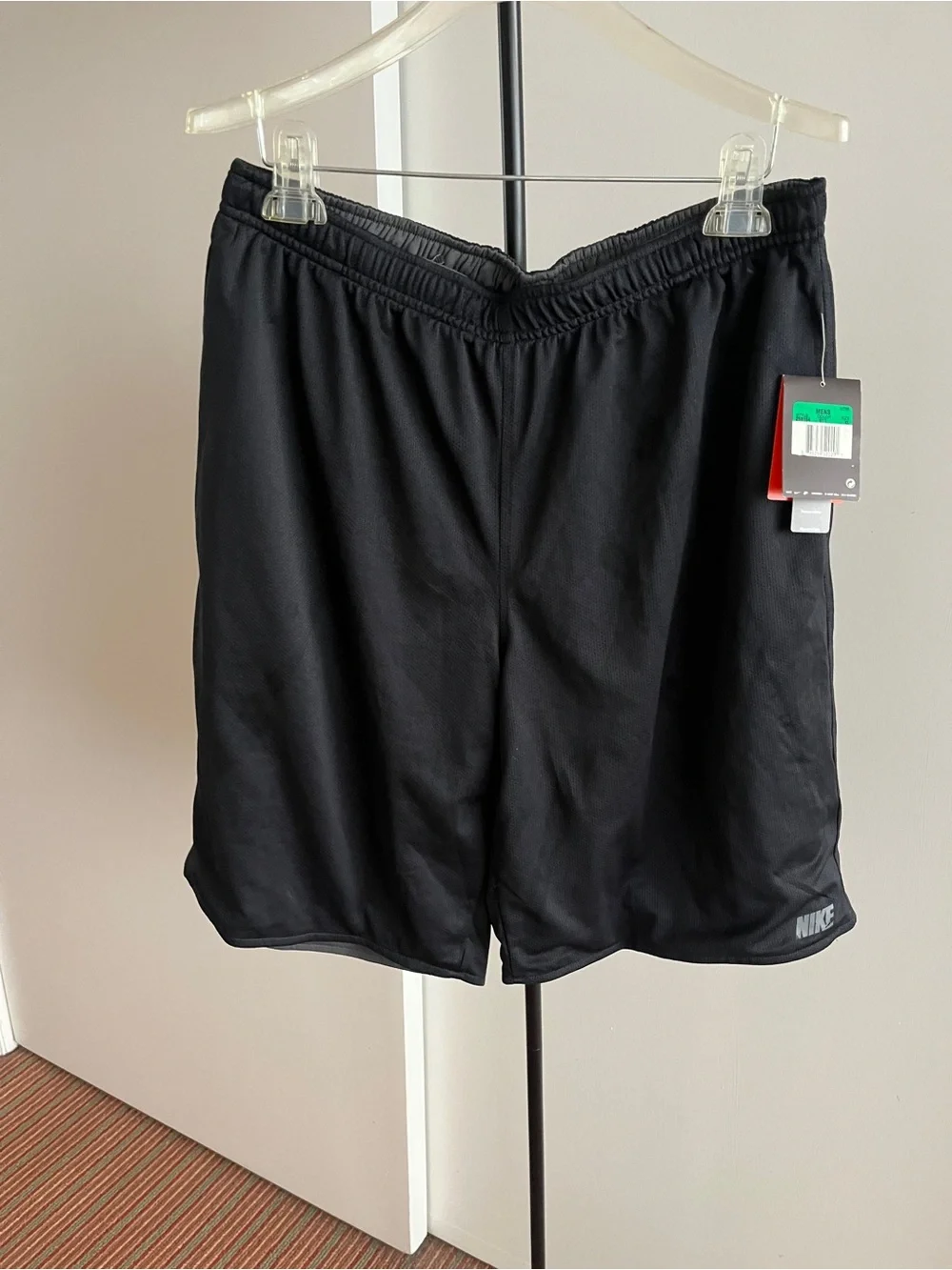 NWT Nike Athletic Training Walkin Soccer Workout Shorts Reversible Black Gray XL